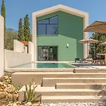 Villa Black Mountain