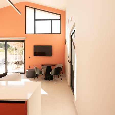 Black Mountain Villa