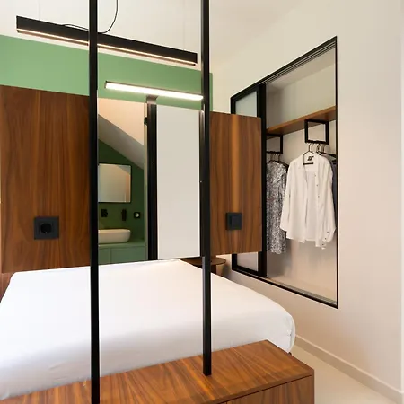 Black Mountain Villa *