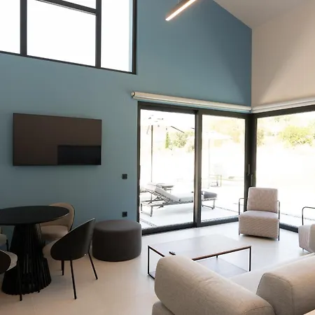 Black Mountain Vila Vlachata