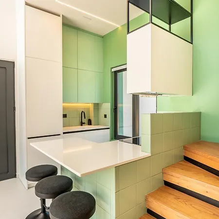 Black Mountain Villa *